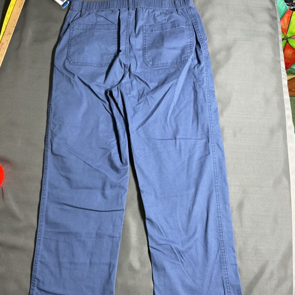 G.H. Bass & Co. Men's Navy Chinos